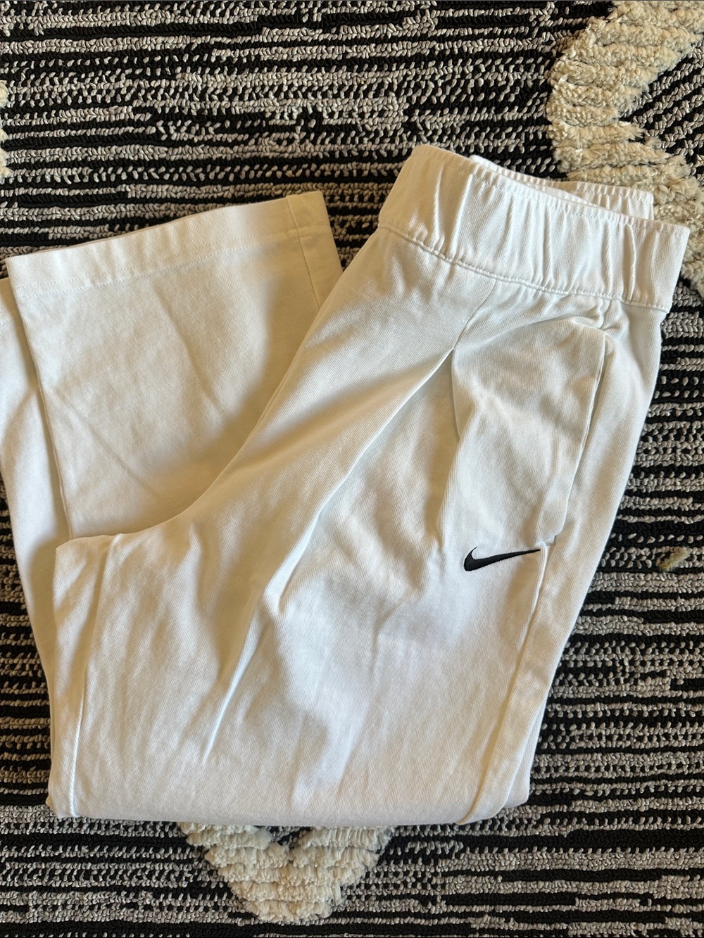 Women's Nike Sportswear Jersey Capri Pants - Picture 6 of 7